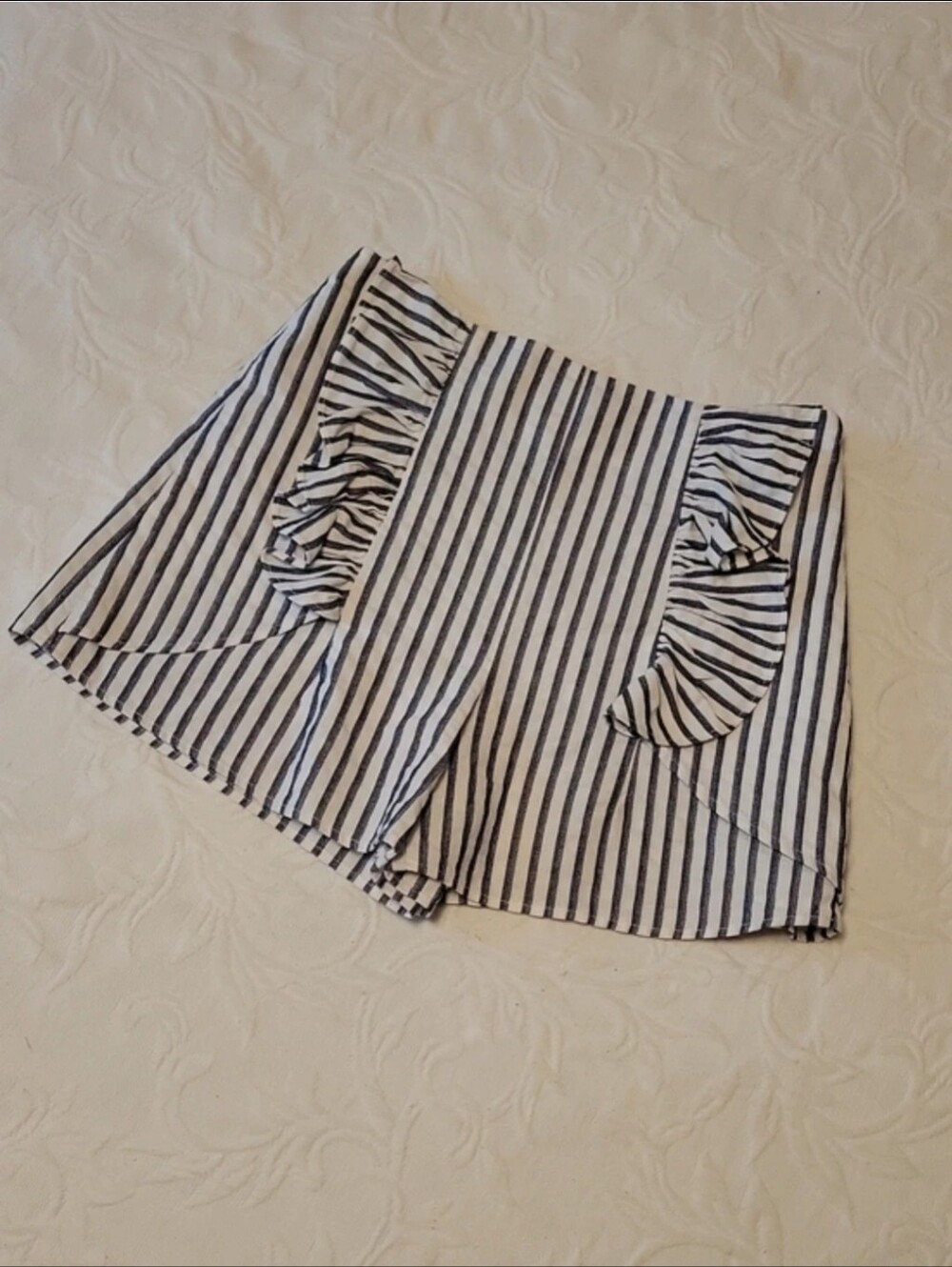 Zara Black & White Striped Ruffle Skort